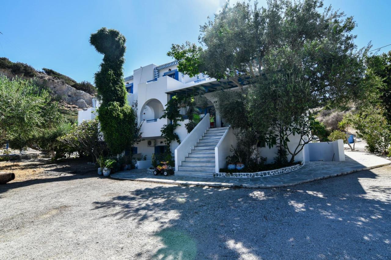 Vardes Hotel Studios Amoopi Exterior foto