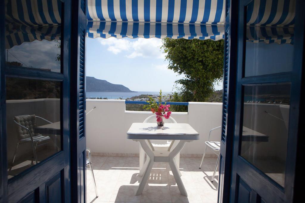 Vardes Hotel Studios Amoopi Exterior foto