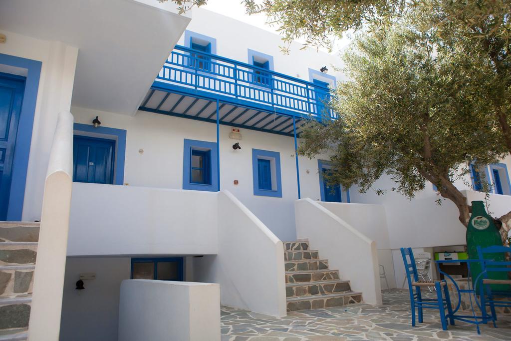 Vardes Hotel Studios Amoopi Exterior foto